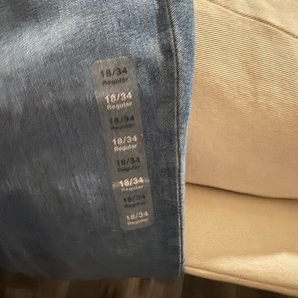 Mid Rise Bootcut Jeans with Washwell size 18 - Picture 2 of 4